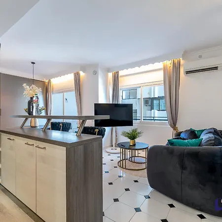 Apartment Cara Lumira - Beachfront Seaviews Premium Marbella